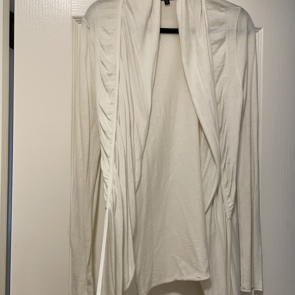 Cream colored Express sweater - Picture 2 of 4